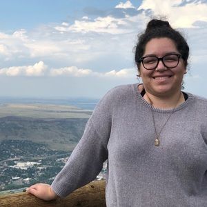 Meet your Posher, Angelica